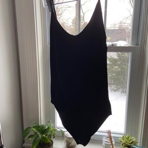 Black ribbed bodysuit.